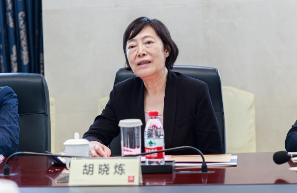 中央第十九巡回指導組調研亨通集團(圖2) 中央第十九巡回指導組調研亨通集團(圖2)